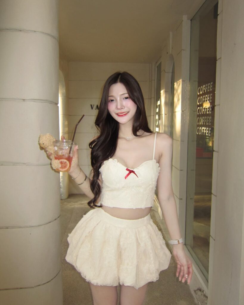 พินอิน วีรินทร์ภัทร์ สาวสวย